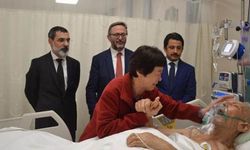 Gazi babasını ziyaret eden Koreli Ayla, gözyaşlarına boğuldu