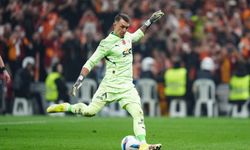Muslera imza gününde taraftarla! Etkinlikte aksaklık yaşandı