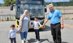 6 ve 2 yaşındaki kardeşleri otobüs şoförü kurtardı