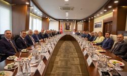Birol Kırmaz başkanlığındaki heyetten HSK’ya tebrik ziyareti