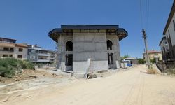İnegöl’de cami inşaatında düşen işçi ağır yaralandı