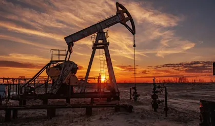 Brent petrol yüzde 0,9 değer kaybetti