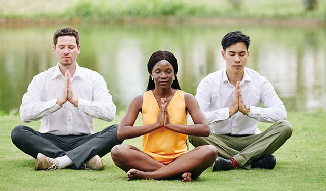 Zihinsel ve Ruhsal Dengenin Anahtarı, Meditasyon ve Mindfulness Uygulamaları