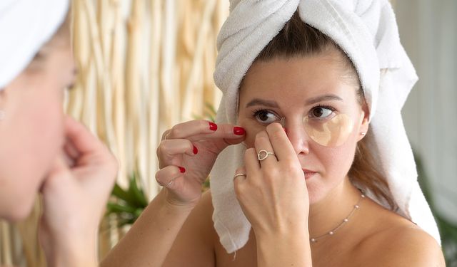 Göz Makyajını Doğru Temizlemek İçin İpuçları