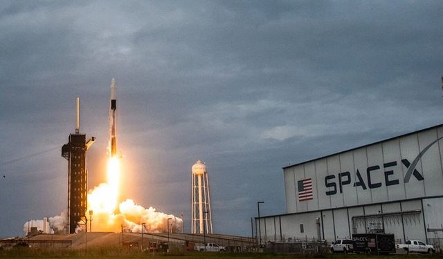 SpaceX, ABD Casus Uydularını Fırlatmaya Hazırlanıyor