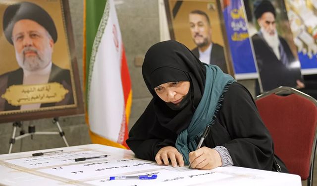 İran Cumhurbaşkanlığı Seçimlerinde İkinci Tur Heyecanı