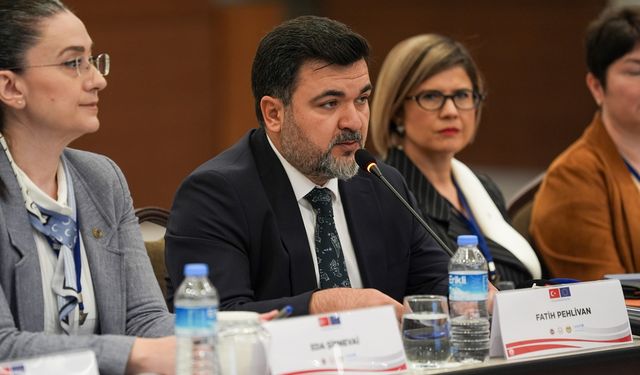 Aile Bakanlığı’ndan akran zorbalığı ve dijital güvenlik toplantısı
