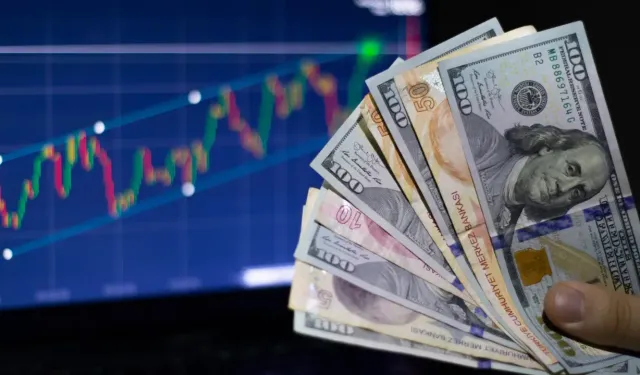 Dolar ve avro haftaya yükselişle başladı