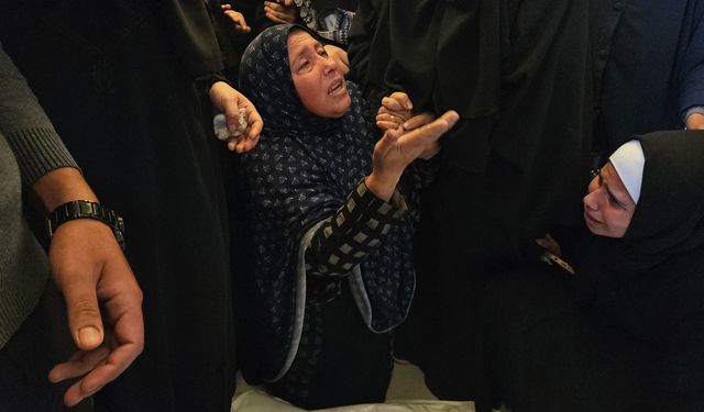 İsrail’in Han Yunus saldırılarında 10 Filistinli öldü
