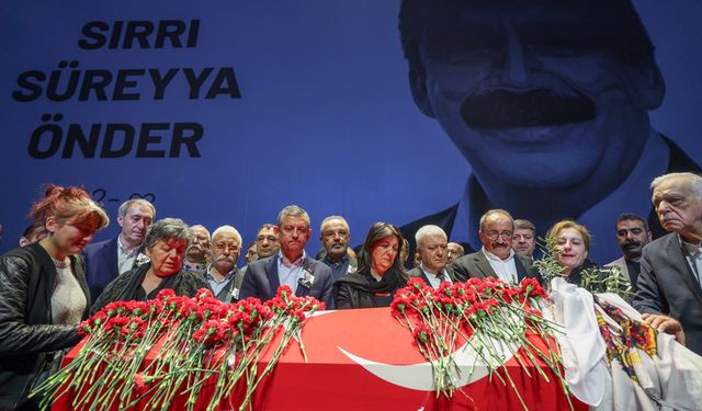 Sırrı Süreyya Önder için Cemal Reşit Rey’de taziye düzenlendi