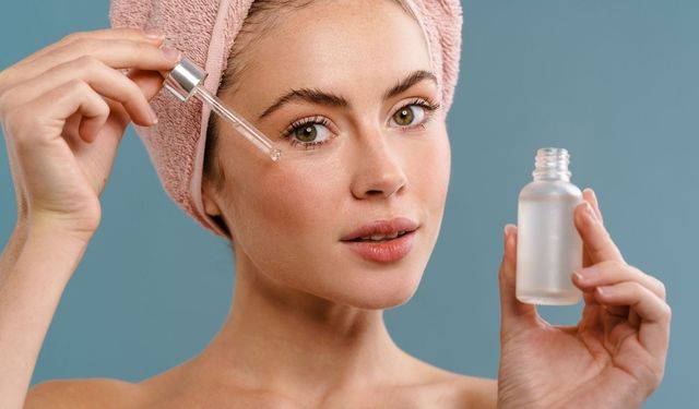Evde kolay yaşlanma karşıtı serum tarifi