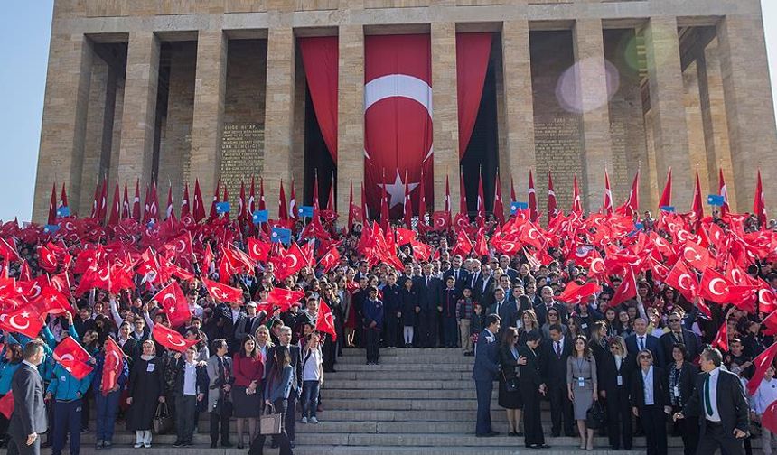 Türkiye’nin Minik Yürekleri 23 Nisan’ı Coşkuyla Kutladı