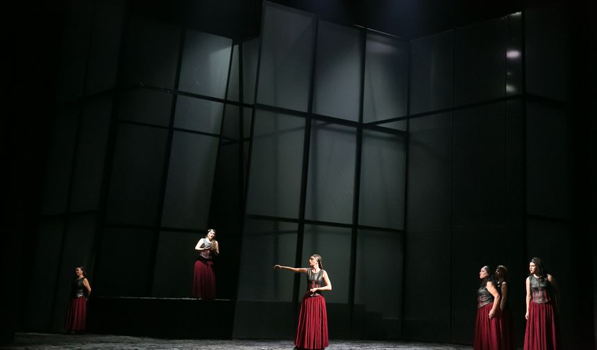 Elektra İstanbul'da! Sofya Opera AKM sahnesinde