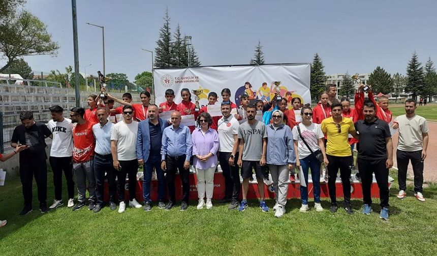 Anadolu Yıldızlar Kros Ligi Türkiye finali Kütahya’da yapıldı