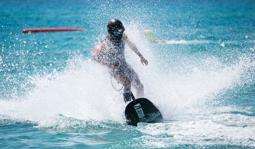 Çeşme’de Dünya Motosurf Şampiyonası heyecanı başladı