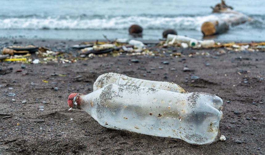 Mikroplastik kirliliği, okyanuslarda görünmeyen tehlike