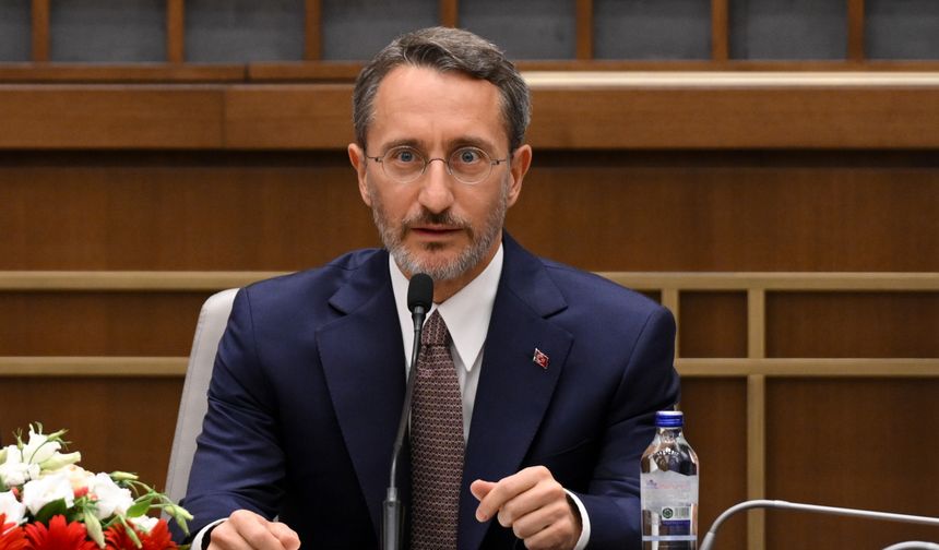 Burhanettin Duran, İletişim Başkanlığı görevini devraldı